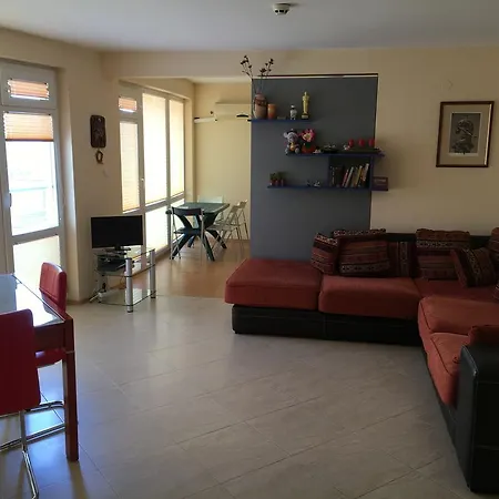 Black Sea Holiday Club פומורי