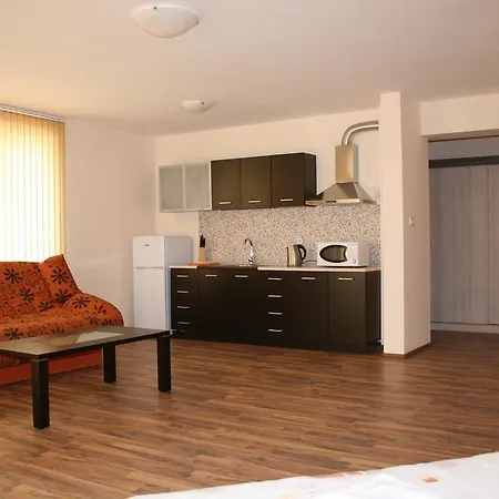 Black Sea Holiday Club דירה